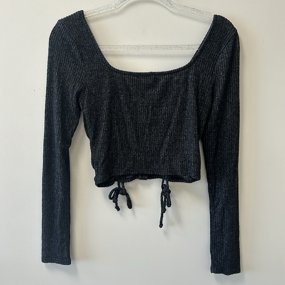 moa moa • Grey Ribbed Cropped Sweater • Sz M - Picture 4 of 8